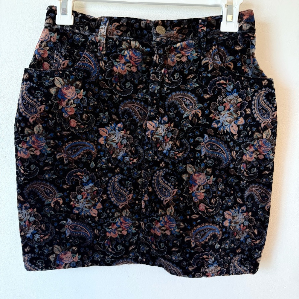 Guess Skirt